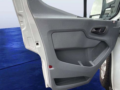 Used 2019 Ford Transit 250 130 Low Roof image 15