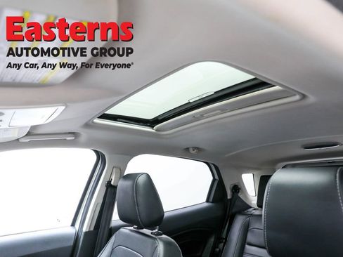 Used 2021 Ford EcoSport Titanium image 33