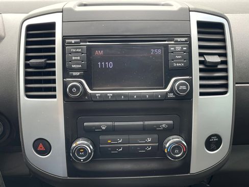 Used 2016 Nissan Frontier SV AWD/4WD image 14
