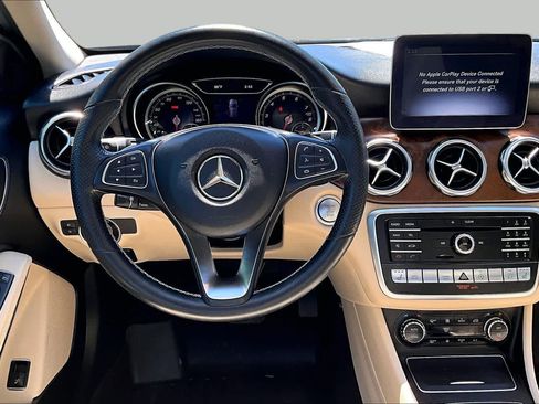 Certified 2019 Mercedes-Benz GLA 250 4MATIC image 6