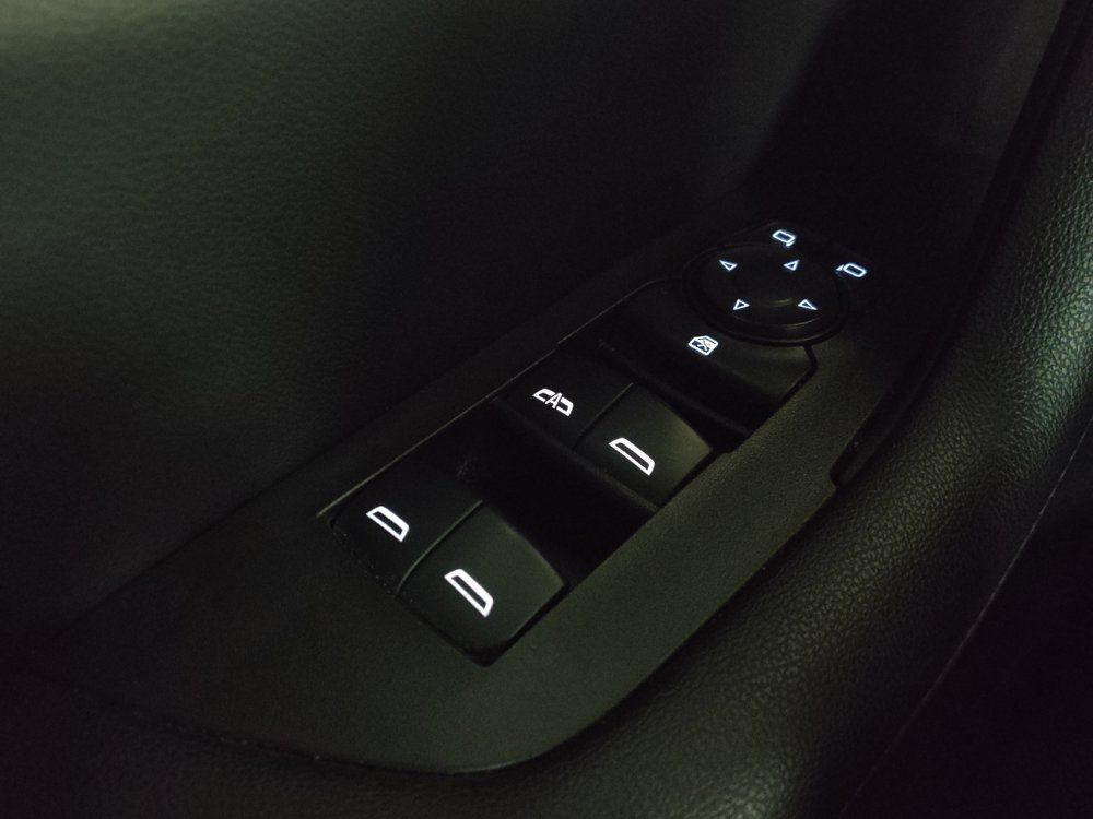 Used 2021 Chevrolet Blazer LT FWD image 32