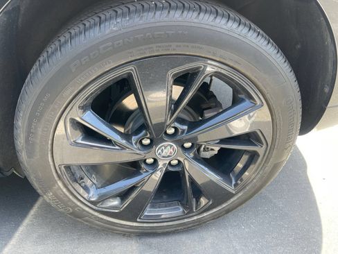 Used 2023 Buick Envision Essence w/ Technology Package I FWD image 3