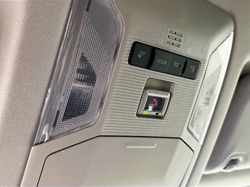 Used 2025 Toyota RAV4 LE FWD image 20