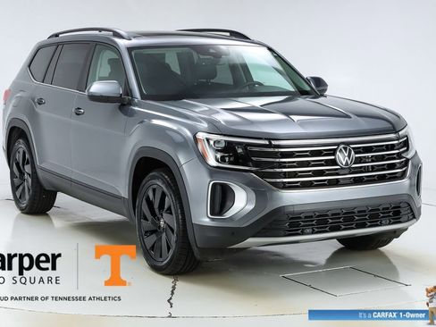 Used 2024 Volkswagen Atlas SE FWD image 15