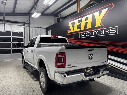Used 2020 RAM 2500 Laramie AWD/4WD image 13