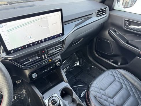 Certified 2023 Ford Escape ST-Line Elite w/ Premium Technology Package image 24