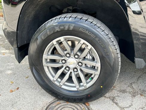 Used 2023 Chevrolet Colorado LT w/ LT Convenience Package image 24