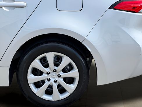 Used 2024 Toyota Corolla LE FWD image 32
