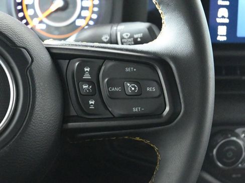 Used 2024 Jeep Wrangler Sport S image 17