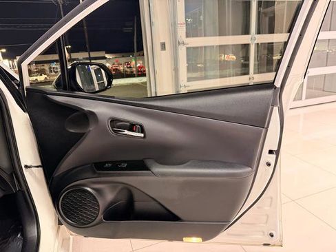 Used 2020 Toyota Prius LE image 29