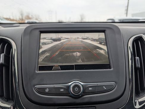 Used 2023 Chevrolet Equinox RS image 14