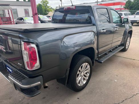 Used 2015 GMC Canyon SLT RWD image 2