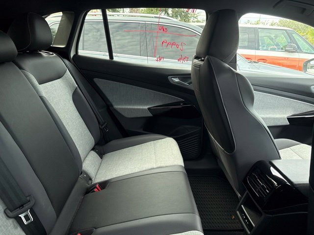 Certified 2024 Volkswagen ID.4 2WD image 19