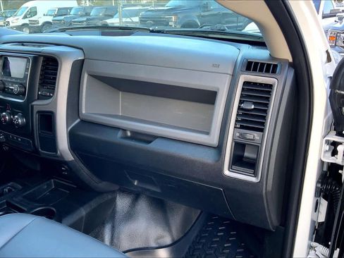 Used 2018 RAM 2500 Tradesman image 18