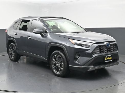 Used 2023 Toyota RAV4 Limited image 3