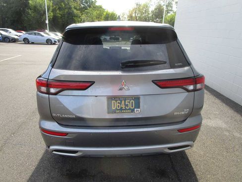 Used 2023 Mitsubishi Outlander SE image 5