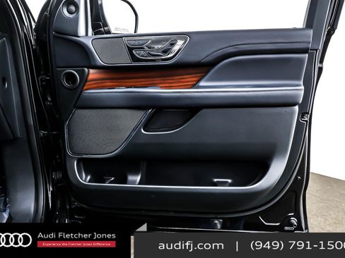 Used 2024 Lincoln Navigator Reserve image 24