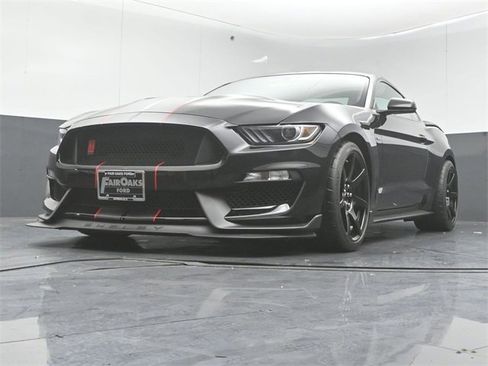 Used 2017 Ford Mustang Shelby GT350R w/ GT350R Equipment Group 920A image 33