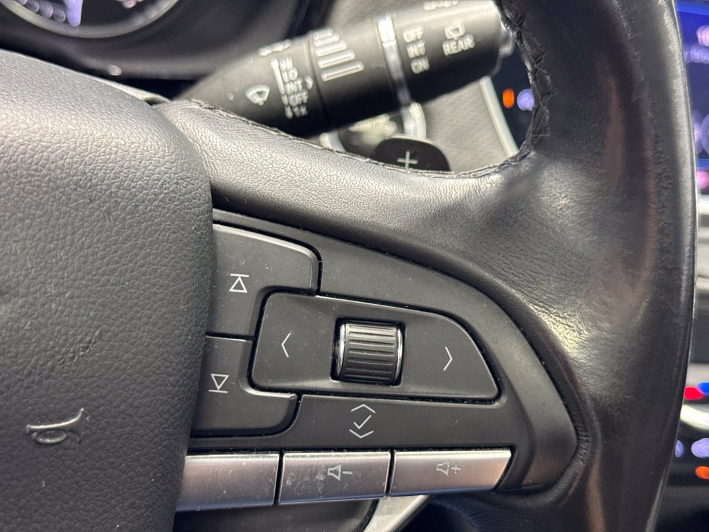 Used 2021 Cadillac XT6 Luxury w/ LPO, Floor Liner Package AWD/4WD image 14