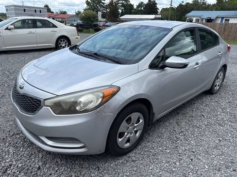 Used 2015 Kia Forte LX w/ Popular Package FWD image 6