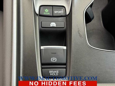 Used 2018 Honda Accord Touring image 34