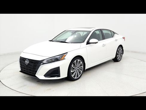Used 2023 Nissan Altima 2.5 SL FWD image 1