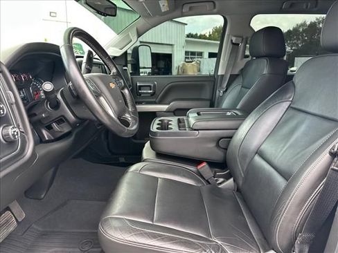Used 2018 Chevrolet Silverado 1500 LT w/ All Star Edition AWD/4WD image 21