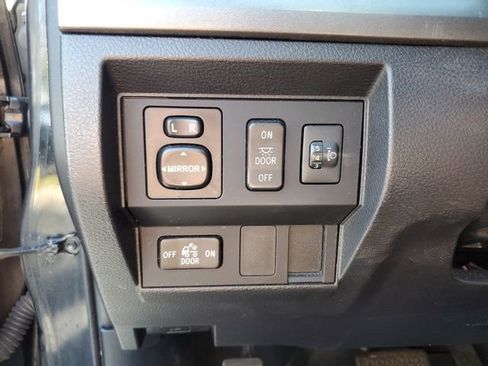 Used 2014 Toyota Tundra SR5 w/ TRD Off Road Package image 29