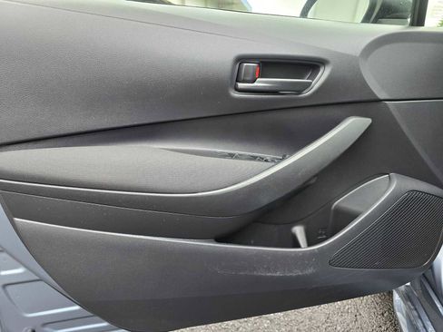 Used 2022 Toyota Corolla LE image 22