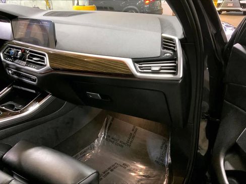 Used 2019 BMW X5 xDrive40i w/ Convenience Package image 19