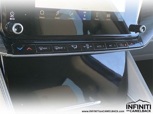 Used 2023 Jeep Wagoneer L Series II image 29