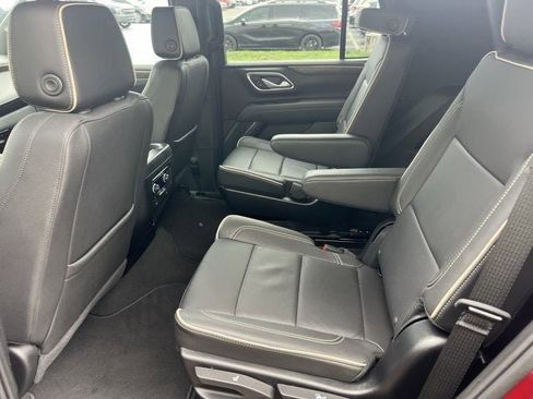 Used 2024 Chevrolet Tahoe Premier AWD/4WD image 32