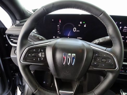 Certified 2024 Buick Envista Avenir image 6