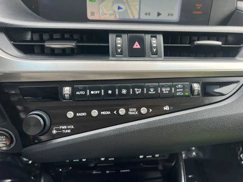 Used 2020 Lexus ES 350 w/ Premium Package FWD image 42