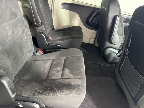 Used 2017 Dodge Grand Caravan SE w/ Power Window Group image 22