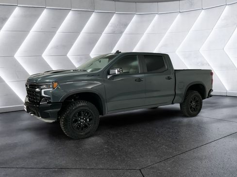 Used 2026 Chevrolet Silverado 1500 ZR2 w/ Dark Appearance Package image 3