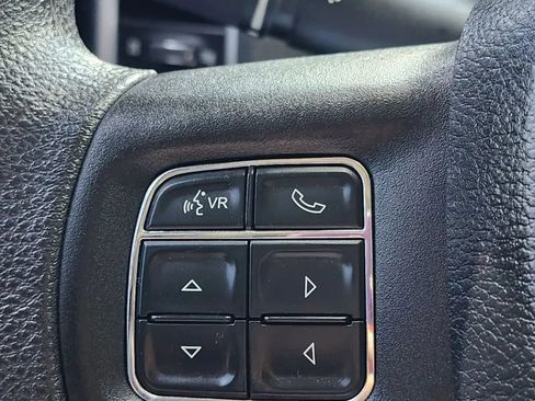 Used 2018 RAM 1500 Classic SLT AWD/4WD image 26