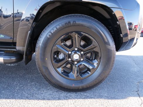 Used 2016 Toyota 4Runner SR5 image 11