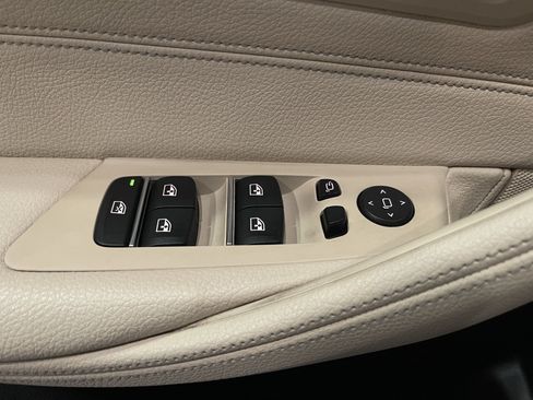 Used 2019 BMW 540i xDrive w/ Convenience Package AWD/4WD image 11