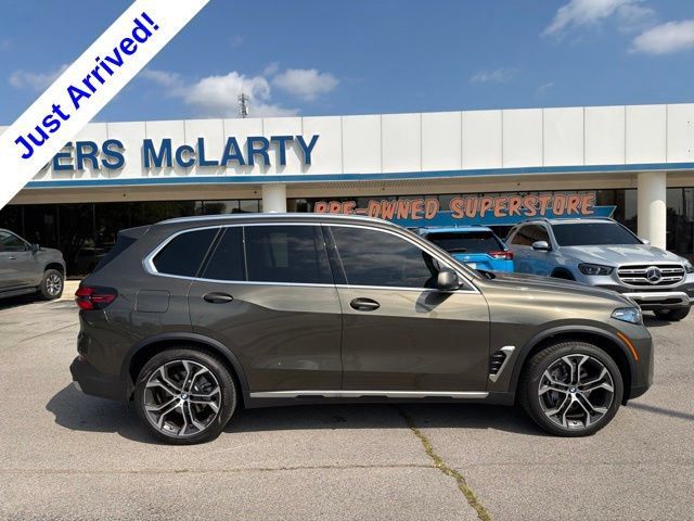 Used 2026 BMW X5 xDrive40i AWD/4WD image 2