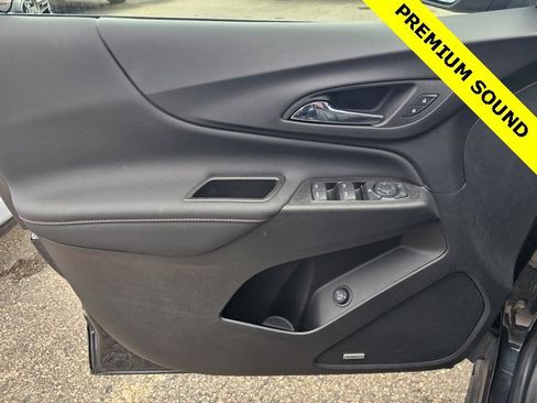 Used 2022 Chevrolet Equinox RS w/ RS Leather Package image 20