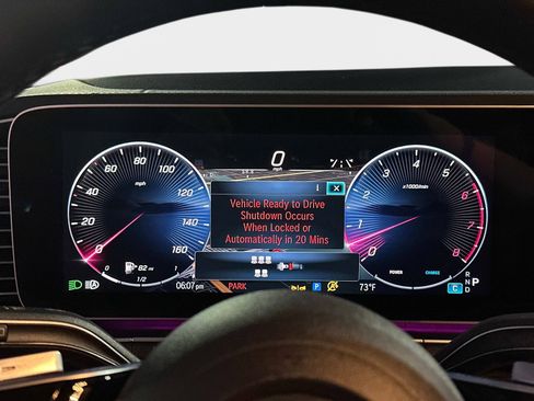 Used 2025 Mercedes-Benz GLS 450 4MATIC image 26