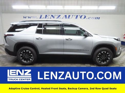Used 2025 Chevrolet Traverse Z71 image 1