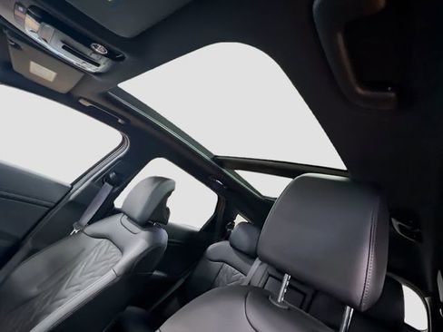 Certified 2025 Kia Sportage X-Line Prestige image 23