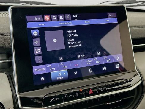 Certified 2025 Jeep Compass Limited AWD/4WD image 23