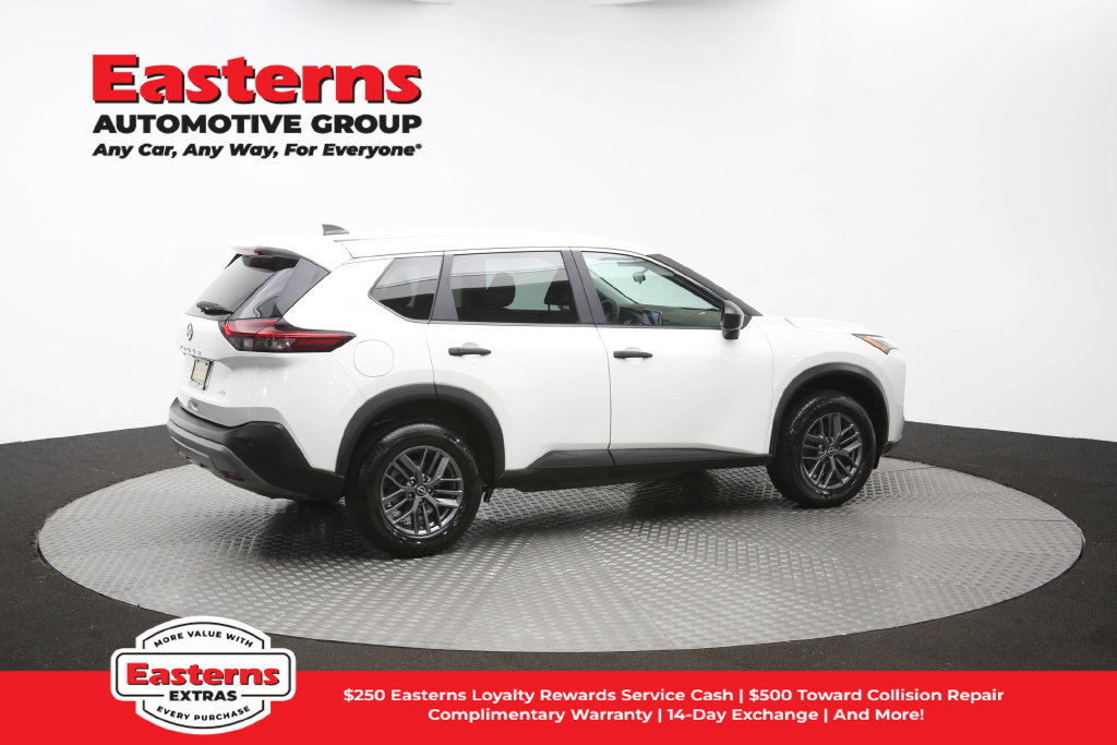 Used 2023 Nissan Rogue S AWD/4WD image 45