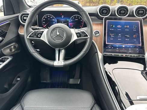 Certified 2023 Mercedes-Benz GLC 300 4MATIC image 2