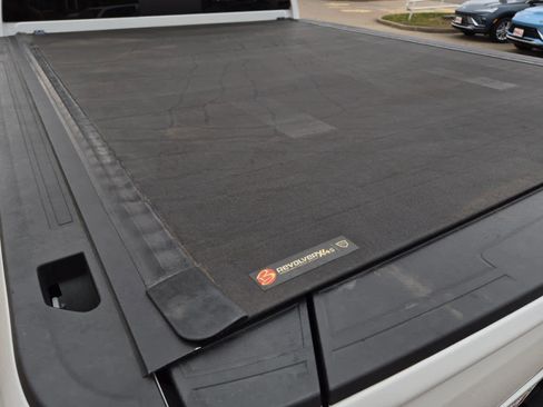 Used 2022 GMC Sierra 2500 AT4 w/ AT4 Preferred Package image 9