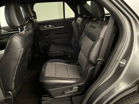 Used 2025 Ford Explorer ST-Line AWD/4WD image 14