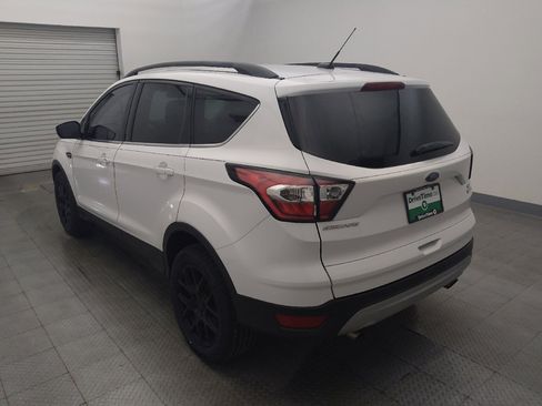 Used 2017 Ford Escape SE w/ Equipment Group 201A FWD image 5